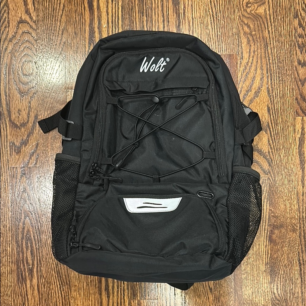 Wolt Ball And Shoe Holder Unisex Backpack